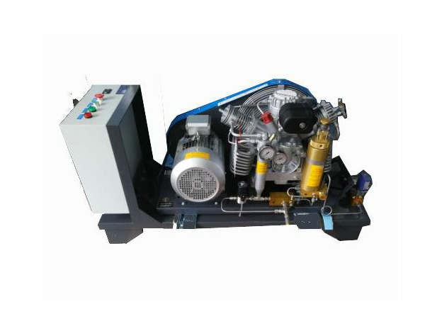 開放式氣輔壓縮機(jī)BAUER200-TE
